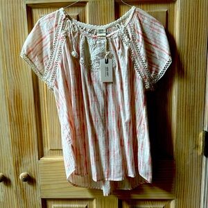 Ladies medium Good Hart (Matilda Jane) top NWT